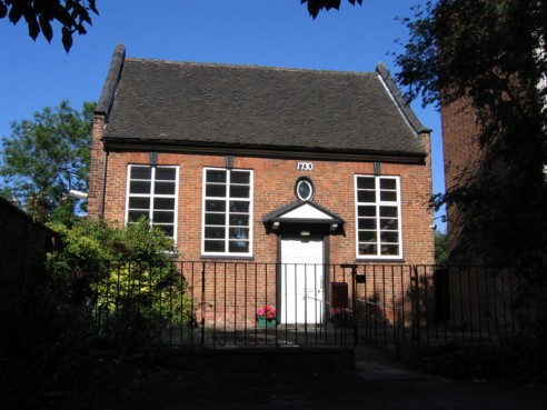 Front of Stafford Meeting House from the car park.